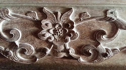 Ornate: Carvings on the rafters of an old house in Lộc Yên village are typical of a prosperous family’s home at that time. VNS Photo Công Thành