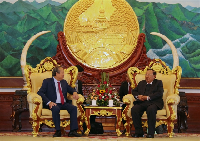 Deputy PM Trương Hòa Bình meets with Lao leaders