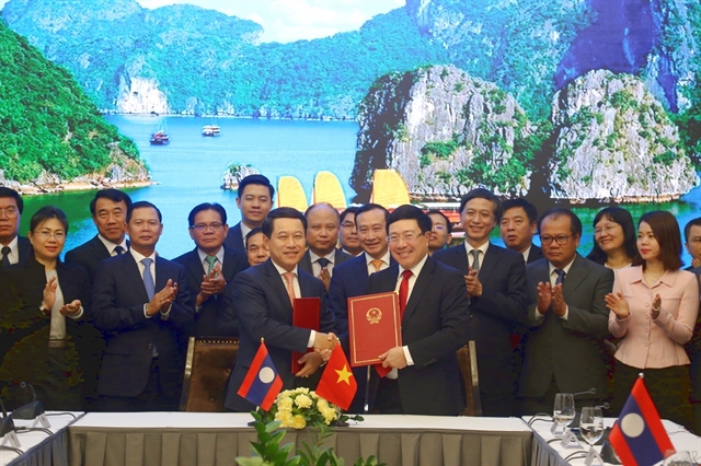 Việt Nam, Laos hold sixth ministerial consultation
