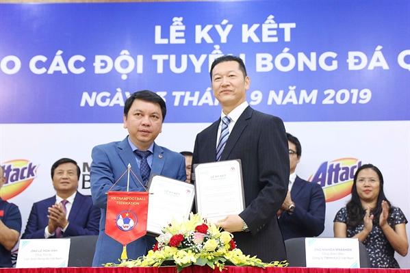 Kao Việt Nam to sponsor national football teams