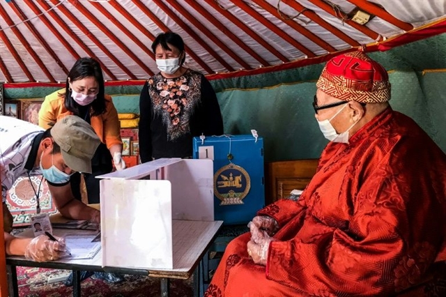 Mongolians vote in shadow of coronavirus