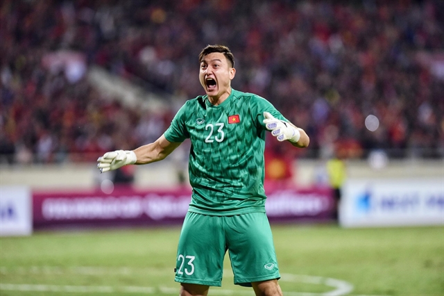 Goalkeeper Lâm to leave Thailand for Japanese league