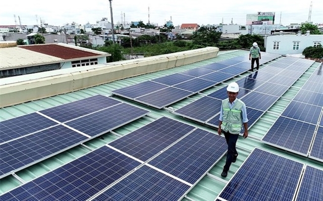 HCM City seeks mechanism to install rooftop solar power system on public buildings