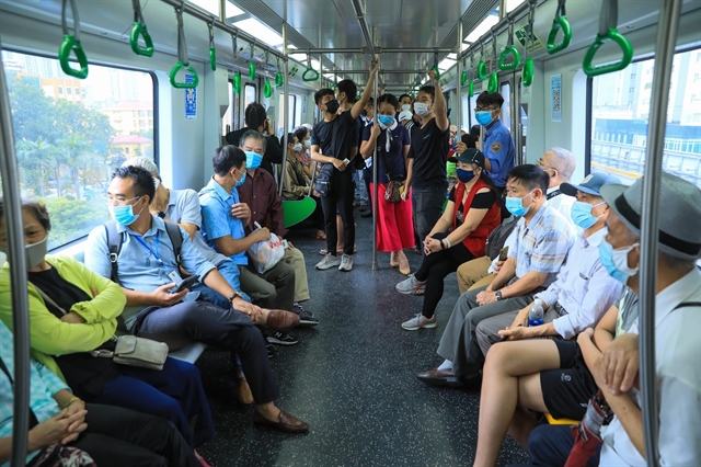Cát Linh - Hà Đông metro line after its first week of operation
