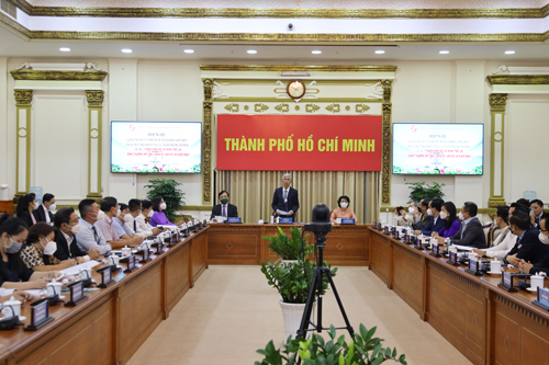 Overseas Vietnamese discuss HCM Citys recovery post-pandemic