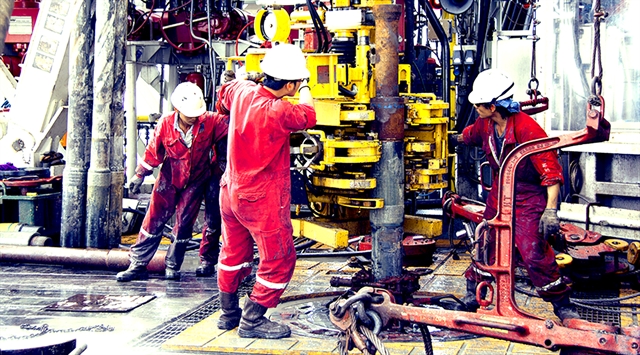 Oil and gas companies post mixed business results despite higher oil prices