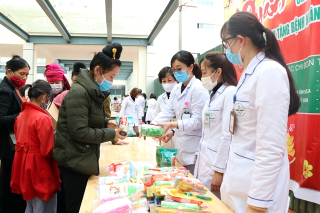 Special gifts bring warm Tết to people in need