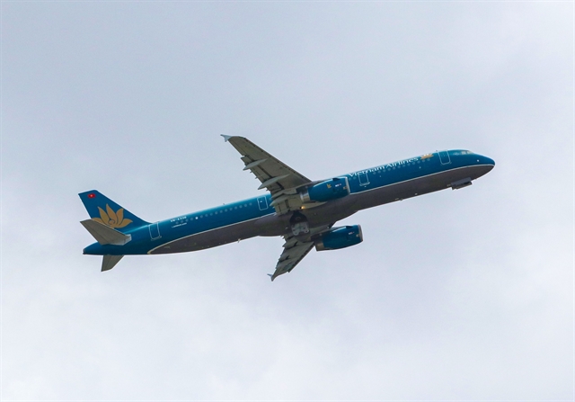 Unknown man calls Vietnam Airlines threatens to shoot down plane heading to Hà Nội from Japan