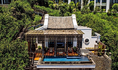 Special factors at two high-end resorts of Sun Group named in the Top 25 Leading Asian Resorts