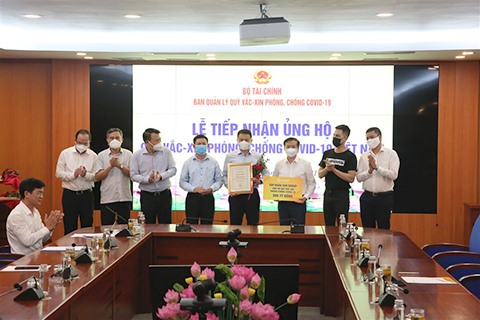 Sun Group peaks at the Top 10 of Vietnamese excellent brand awards