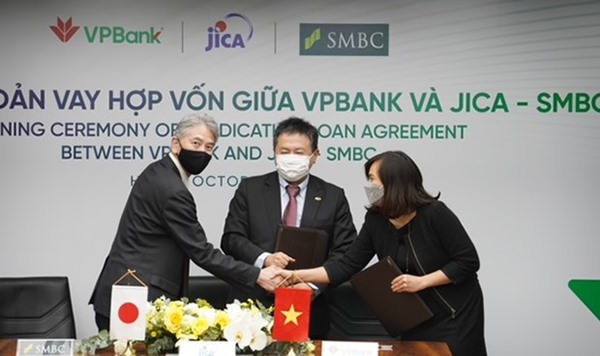 VPBank signs US100 million loan with JICA and SMBC