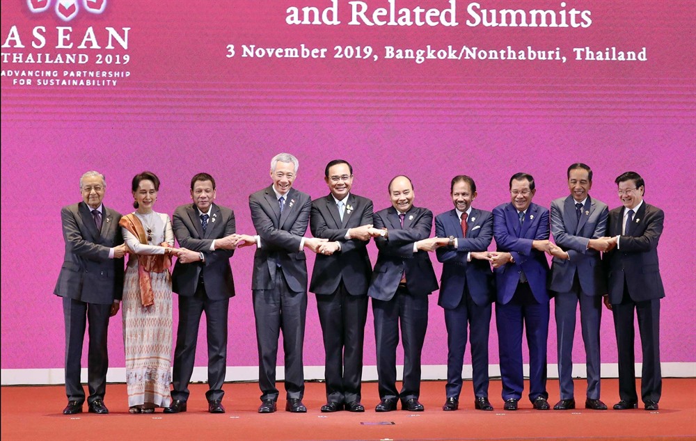 PM attends plenary meeting of 35th ASEAN summit