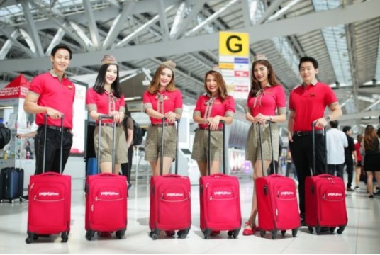 Vietjet receives ‘Most Passenger-Friendly Cabin Crew in Thailand 2021 award