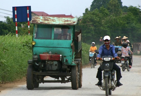Self-modified vehicles that were banned in 2008 on grounds of traffic safety and environmental pollution are still being used nationwide because of a lack of affordable alternatives as well as poor enforcement. Self-modified vehicles that were banned in 2008 on grounds of traffic safety and environmental pollution are still being used nationwide because of a lack of affordable alternatives as well as poor enforcement.