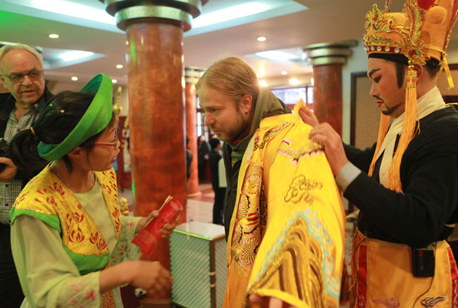 Foreign tourists help keep Viet Nam theatre on its feet