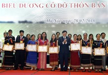 Kon Tum midwife changes minds saves lives