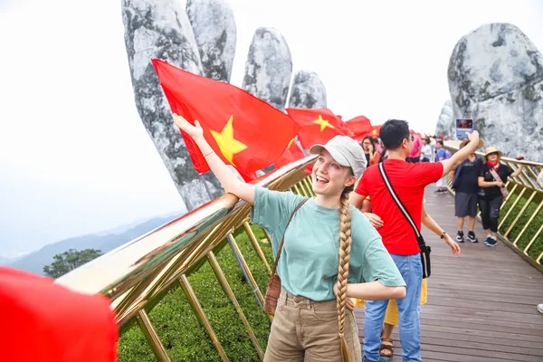 Ny visumpolicy for utenlandske turister som besøker Vietnam: mer åpen og praktisk