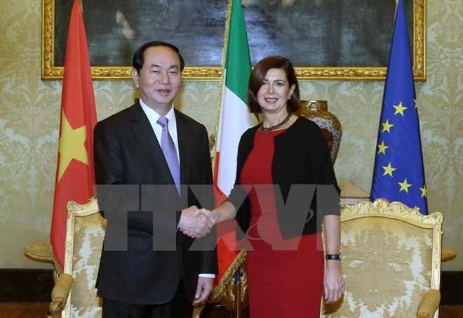 President meets with Italian parliament’s leaders