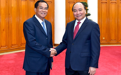 PM stresses economic ties with Laos