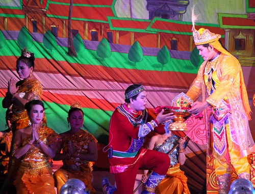 Troupe sustains 200-year-old Khmer theatre
