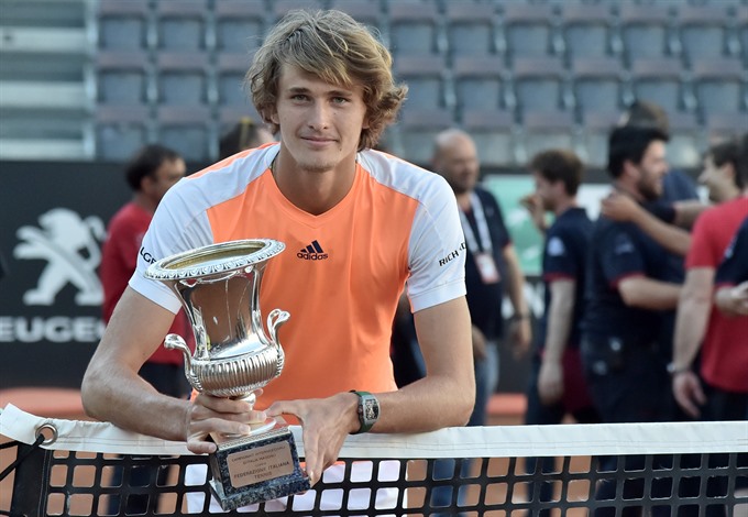 Alexander Zverev of Germany wins the ATP Tennis Open final against ...