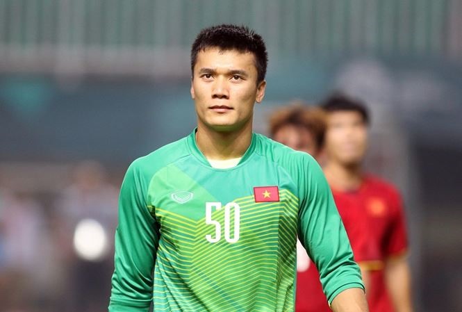 U23 goalkeeper Dũng signs for Hà Nội FC