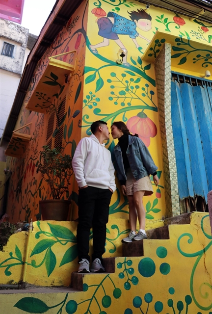 Street art tells stories of Đà Lạt