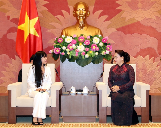 NA leader welcomes head of France-Vietnam Friendship Parliamentary Group