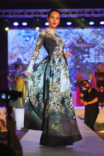 VN designer to exhibit at NY Couture Fashion Week 2019