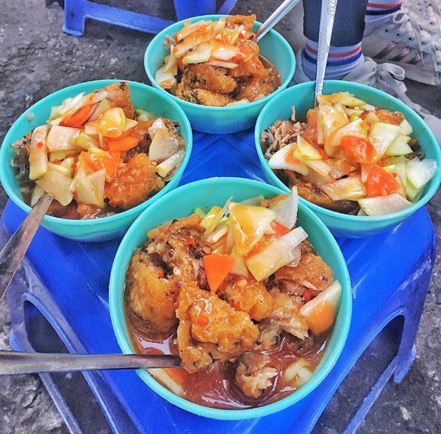 Bánh rán mặn – a great autumn snack to enjoy in Hà Nội