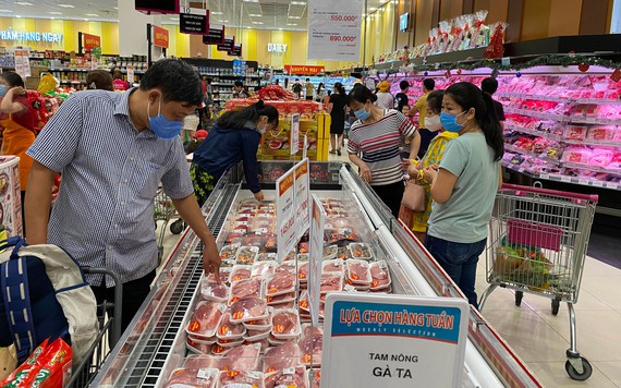 HCM City retailers seek to stimulate Tết demand