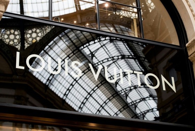 LVMH to 'buy' Galleria Vittorio Emanuele II: Dior will pay 5