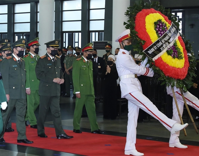 Respect-paying ceremony for former Party leader Lê Khả Phiêu starts