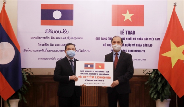 Việt Nam offers $2.5 million, medical supplies to aid Laos’ pandemic fight