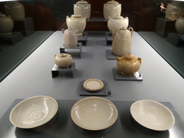 Ceramic display showcases Việt Nams long history