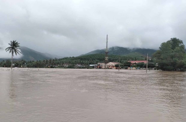Four people killed in flash floods