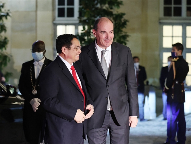 Vietnamese French PMs hold talks discussing measures to elevate bilateral ties