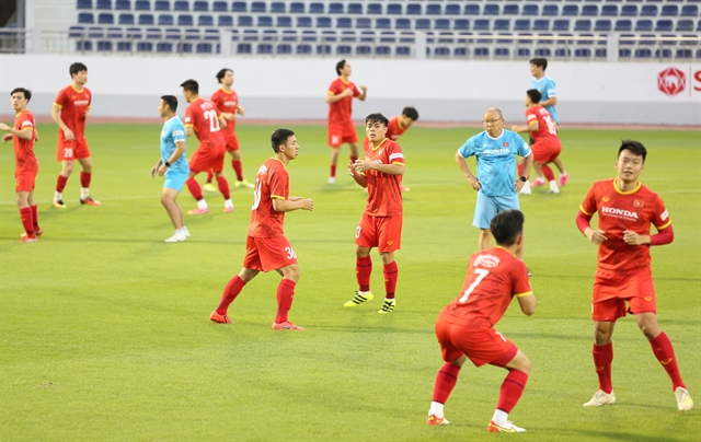 Việt Nam arrive in Singapore to defend AFF Cup title