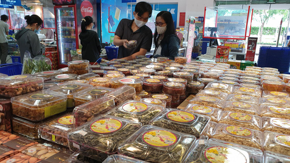 Demand for Tết goods starts to rise gradually