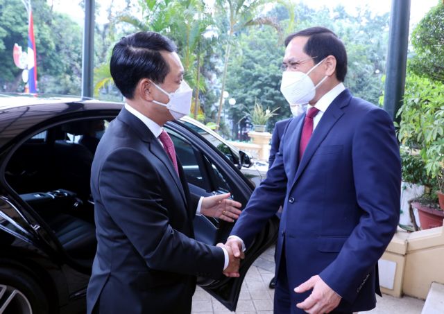 Laos Việt Nam stress international law ASEAN centrality in handling regional issues: Foreign ministers