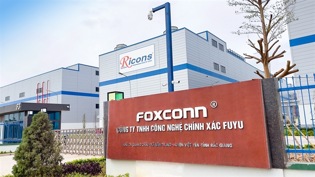 Foxconn to invest $700 million more in Việt Nam