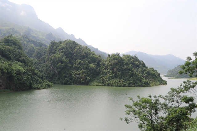 Discovering Hắt Chuông Cave in Điện Biên