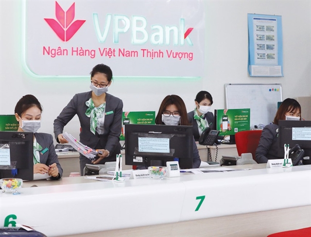 VN-Index falls for second day to hover around 1,360 point-level