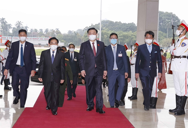 Top legislator welcomes visiting Lao Prime Minister