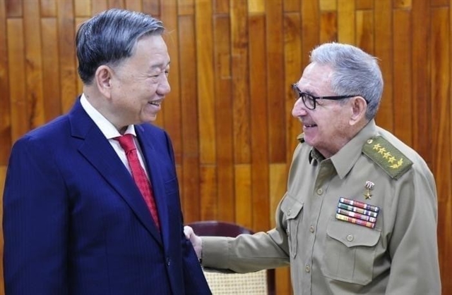 Public Security Minister visits Cuba, stressing Việt Nam's support