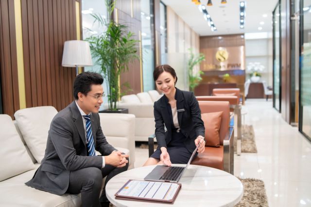 Shinhan Bank, BC Card collaborate on acquiring business development