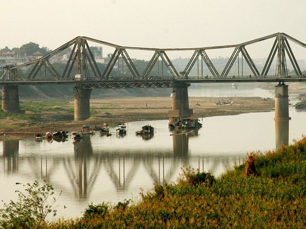 Long Biên Bridge connecting past and present in Hà Nội