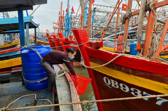 Quảng Bình fishermen work to protect marine environment