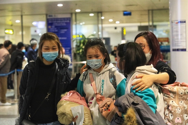 300 more Vietnamese evacuated from Ukraine safely land in Hà Nội