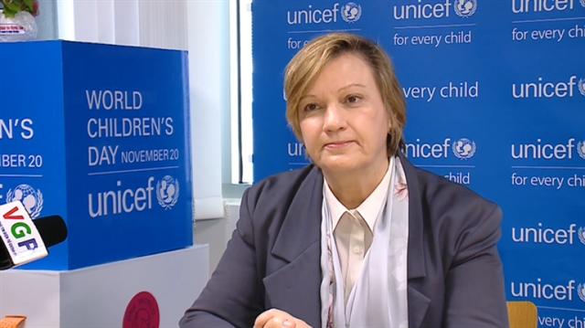 UNICEF Việt Nam urges parents to get children vaccinated against COVID-19